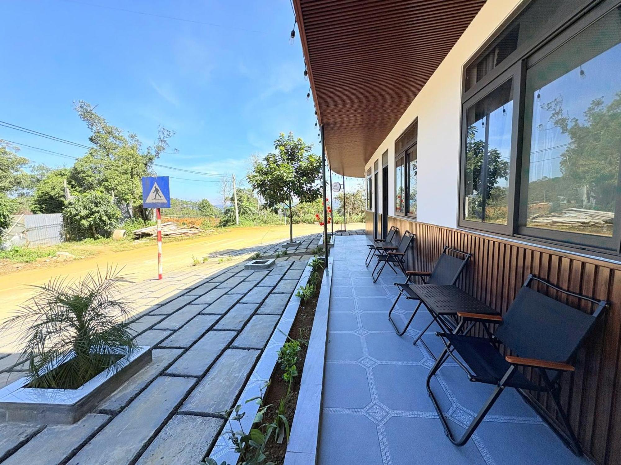 Homestay Nha Cua Gao Tỉnh Kontum Exterior photo